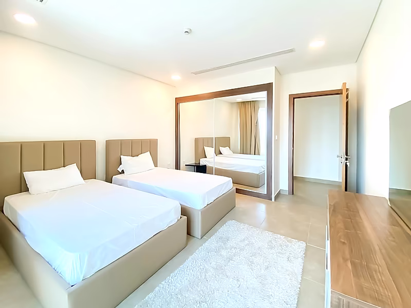 Amazing 2-Bedroom Apartment for Sale in Lusail | Modern Living | Title Deed - Photo 2