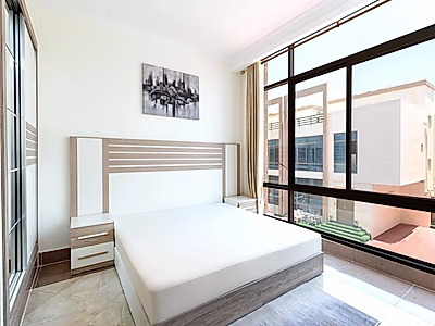 فيلا رائعة للتملك الحر بست غرف نوم ضمن مجمع سكني | للبيع في الوكرة