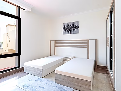 فيلا رائعة للتملك الحر بست غرف نوم ضمن مجمع سكني | للبيع في الوكرة