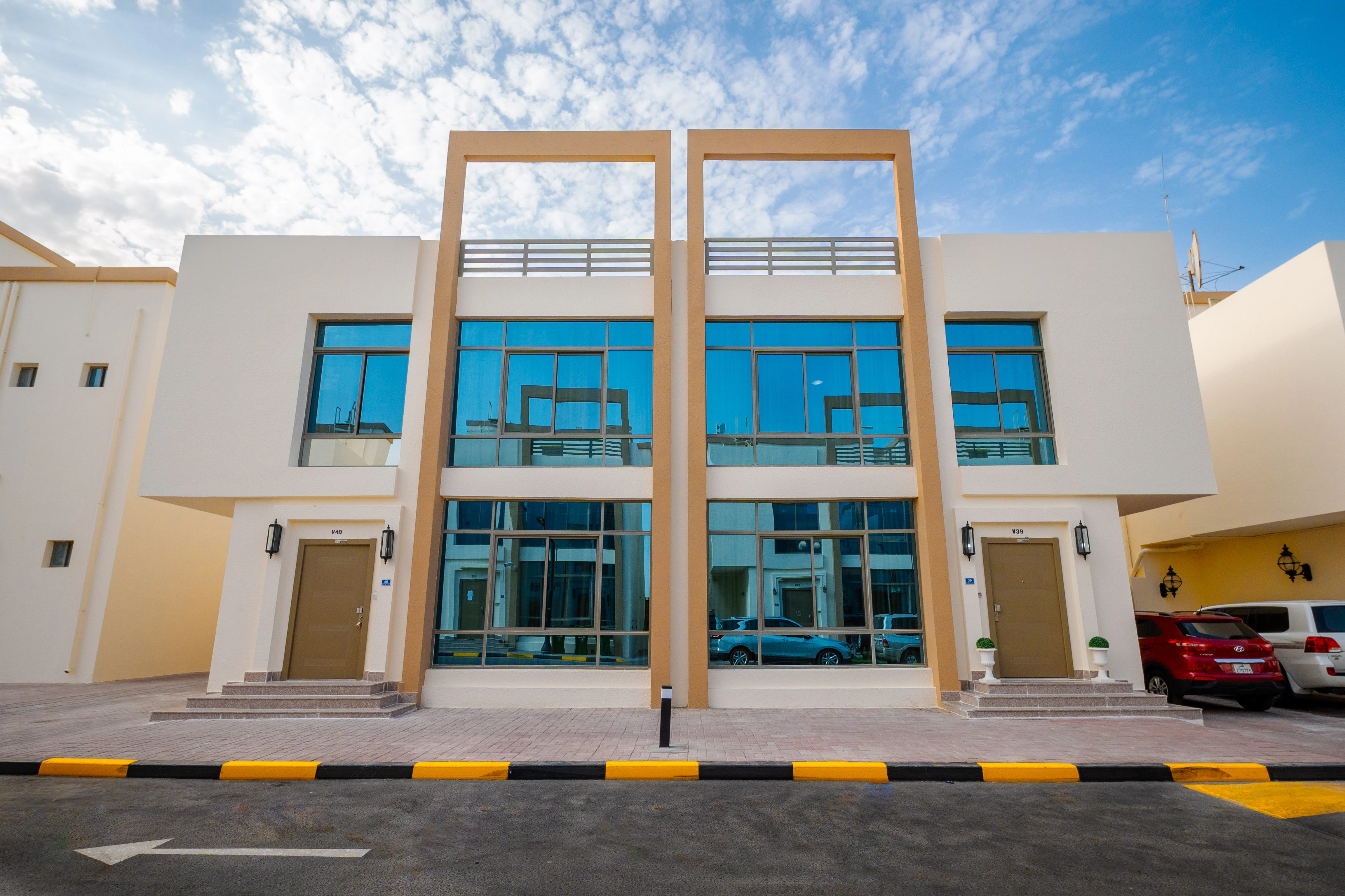 فيلا مفروشة واسعة في مجمع سكني بالوكرة – راحة، أمان، وعائد استثماري مضمون          Ask ChatGPT