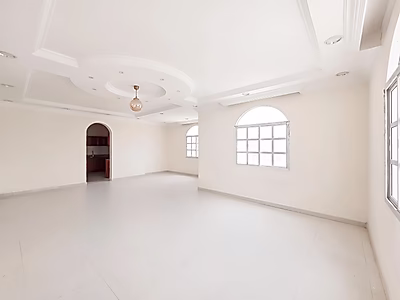 فيلا فاخرة للبيع في منطقة الخليج الغربي الدبلوماسية | موقع مميز