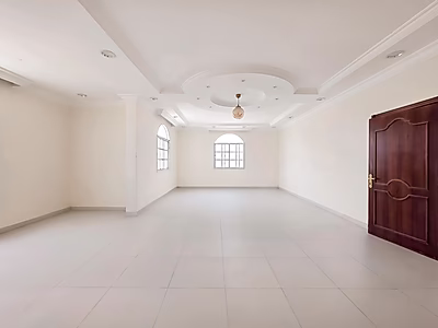 فيلا فاخرة للبيع في منطقة الخليج الغربي الدبلوماسية | موقع مميز