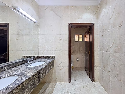 فيلا فاخرة للبيع في منطقة الخليج الغربي الدبلوماسية | موقع مميز