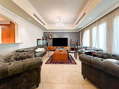 Spacious Luxury Apartment in Porto Arabia, The Pearl Island – 334 sqm