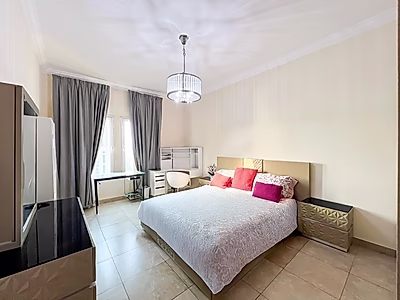 SPACIOUS LUXURY 3 BEDROOM + MAID APARTMENT | PORTO