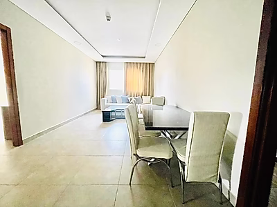 شقة مريحة مؤلفة من غرفتي نوم ومفروشة - الفواتير مشمولة - لوسيل