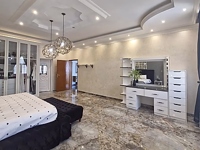 فيلا مستقلة رائعة من 6 غرف نوم مع مسبح خاص - للبيع في الغرافة