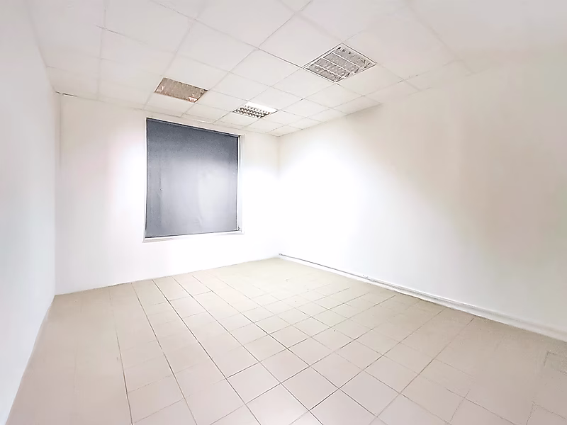 PREMIUM SEMI-FITTED OPEN-PLAN OFFICE | AL MUNTAZAH - Photo 8