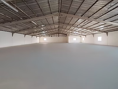 مستودع للإيجار بمساحة 1700 م² مع ميزانين في المنطقة الصناعية القديمة – متاح الآن