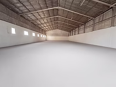 مستودع / كراج للإيجار – المنطقة الصناعية القديمة – 1600 متر مربع