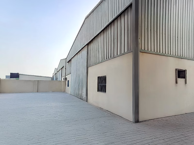 مستودع بمساحة 1800 متر مربع للإيجار في المنطقة الصناعية القديمة - Photo 9