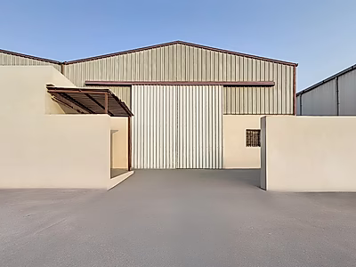 ورشة حديد وألمنيوم للإيجار – 280 متر مربع في المنطقة الصناعية القديمة