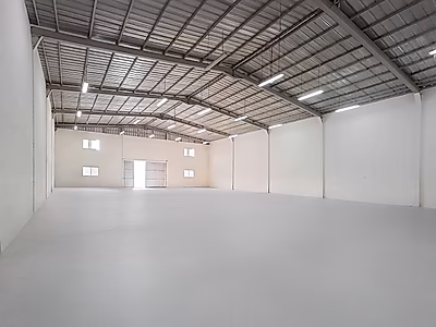 مستودع واسع بمساحة 450 م² للإيجار في المنطقة الصناعية القديمة