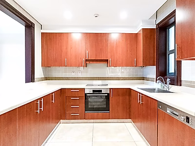 تاون هاوس مشغول في اللؤلؤة | عائد استثماري مضمون | صك ملكية جاهز