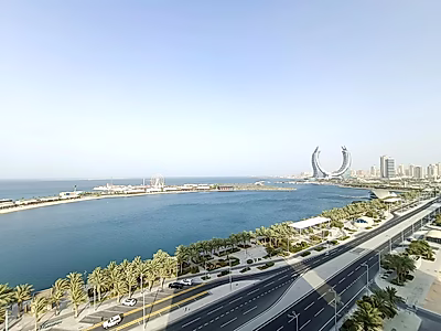 شقة مذهلة من غرفتي نوم للإيجار | إطلالات خلابة على البحر والمدينة