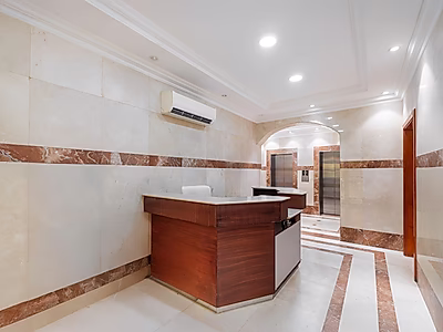 مبنى استثنائي للبيع في أم غويلينة