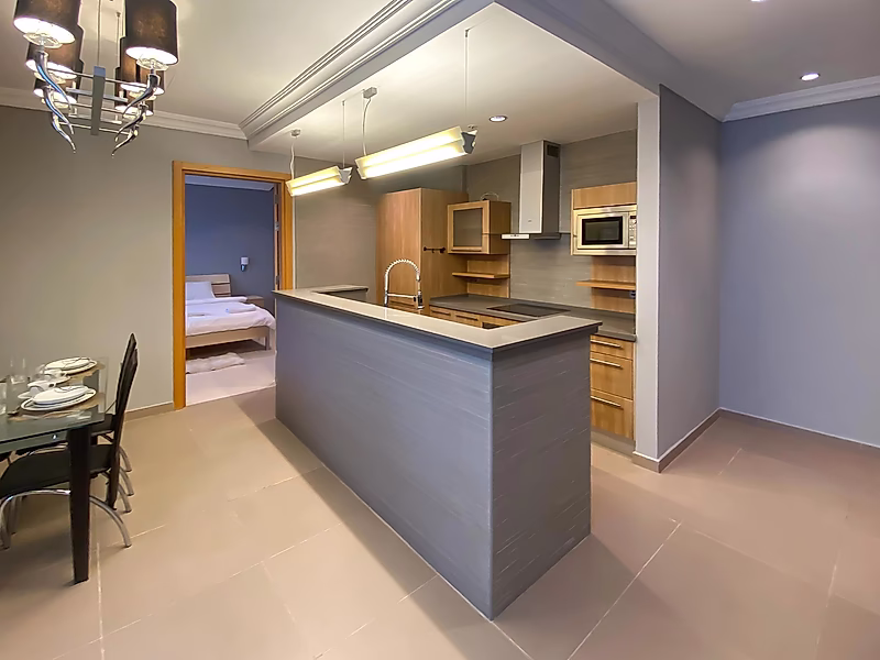 Generously Spacious FF 1bhk Apartment - Photo 2