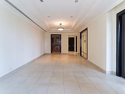 SPACIOUS 2 BEDROOM APARTMENT WITH MARINA VIEW | PORTO