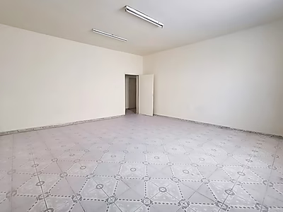 سكن عمال واسع للإيجار في المنطقة الصناعية القديمة