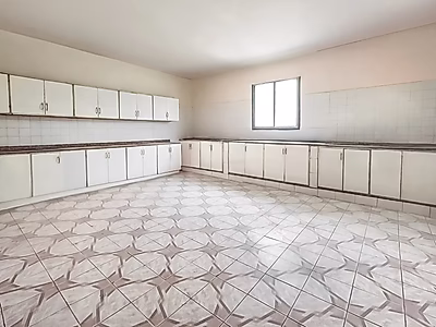 سكن عمال واسع للإيجار في المنطقة الصناعية القديمة