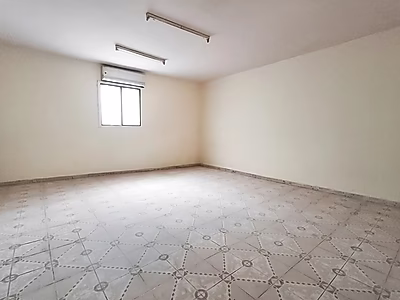 سكن عمال واسع للإيجار في المنطقة الصناعية القديمة