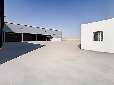 ٤,٠٠٠ متر مربع – مرآب للمركبات الثقيلة للإيجار في بركة العوامر