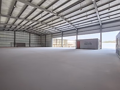 مرآب للمركبات الثقيلة بمساحة 4,000 متر مربع للبيع في بركة العوامر