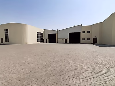 مستودع للبيع في بركة العوامر – ٥١٠٠ متر مربع