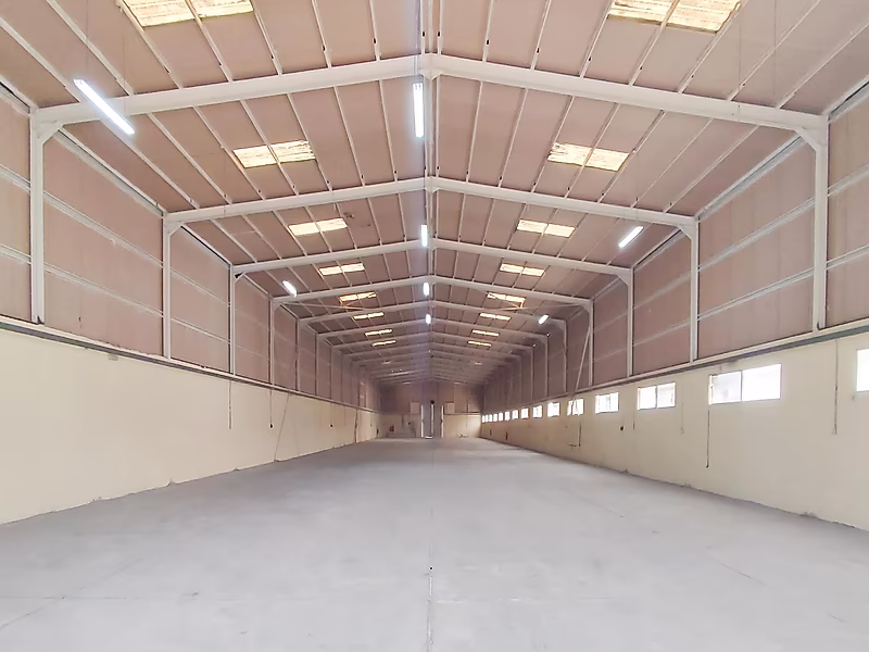 1500 sqm Warehouse + 180 Labour Rooms with elevators for Rent - Photo 2