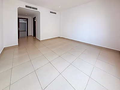 STUNNING MAINTAINED 2-BEDROOM APARTMENT | PORTO