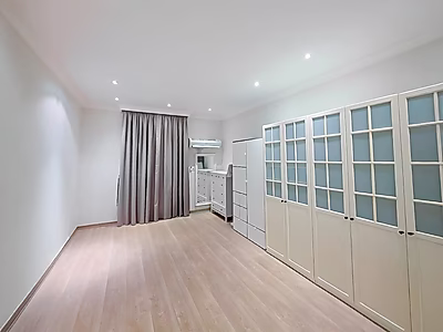 فيلا للبيع | موقع مميز - المطار القديم