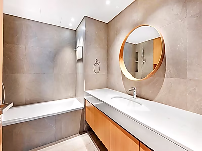 شقة زاوية ٢ غرفة + خادمة في مارينا لوسيل | عائد استثماري فوري + خطة سداد مرنة