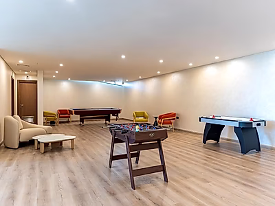 شقة أنيقة مؤلفة من غرفتي نوم للإيجار