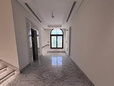 فيلا مستقلة فاخرة للبيع  اللؤلؤة – قطر 