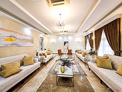 قصر فاخر | الذخيرة | الخور