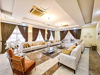 قصر فاخر | الذخيرة | الخور