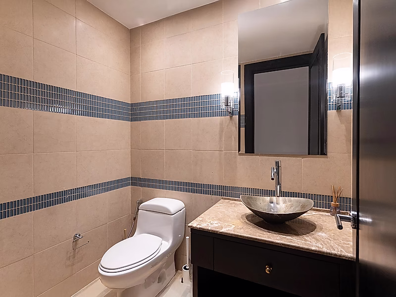 Elegant 1-Bedroom Retreat in Porto Arabia – Spacious 150 SQM Luxury Living - Photo 12