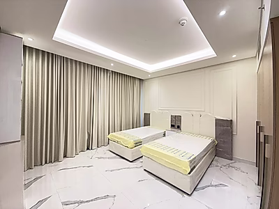 شقة جديدة كليًا بغرفتي نوم + غرفة خادمة | إطلالات على البحر والمدينة | مارينا