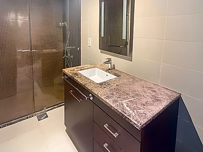 استوديو فاخر في فيفا بحرية 23 بإطلالة بحرية خلابة وشرفة خاصة