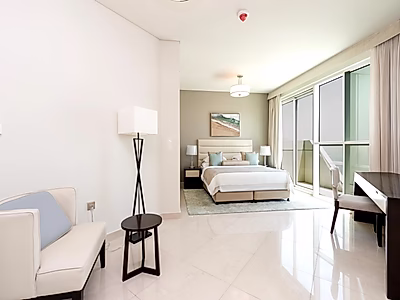 شقة أنيقة من 3 غرف نوم في مارينا لوسيل بإطلالة كاملة على المارينا والبحر