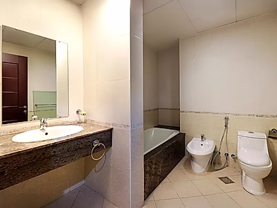 Refurbished & Tenanted 2BR | Porto Arabia | For Sale