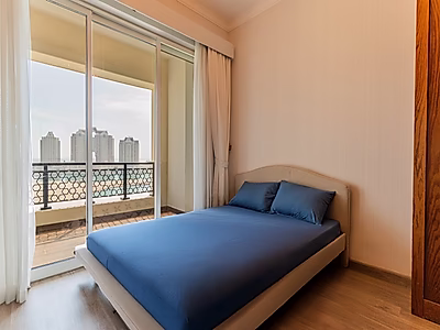 شقة فاخرة للبيع في فيفا بحرية