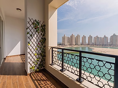 شقة فاخرة للبيع في فيفا بحرية