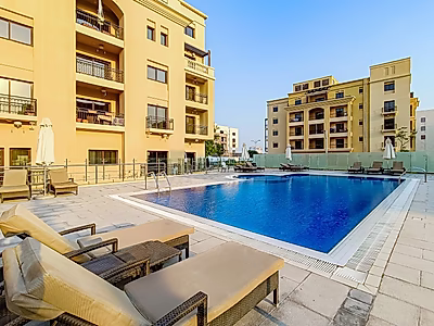 1-Bedroom Apartment in Fox Hills – High Rental Demand Area