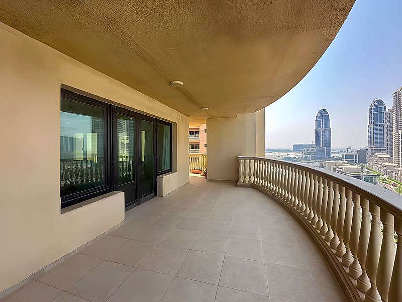 ELEGANT & SPACIOUS 3 BEDROOM + MAID | BALCONIES WITH VIEWS | PORTO - Photo 12