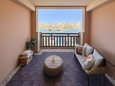 شقة استثنائية للبيع في بورتو العربية