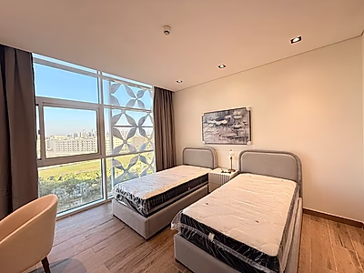 شقة فاخرة من غرفتي نوم بإطلالة خلابة على حديقة كريسنت