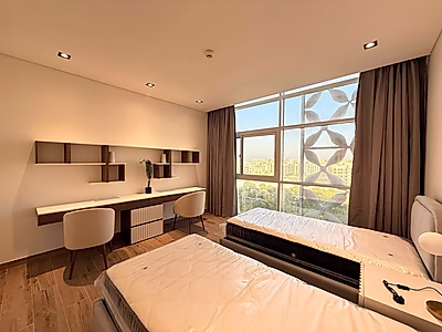 شقة فاخرة من غرفتي نوم بإطلالة خلابة على حديقة كريسنت