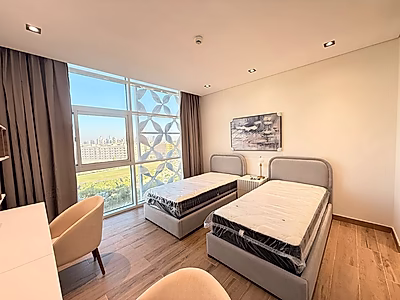 شقة فاخرة من غرفتي نوم بإطلالة خلابة على حديقة كريسنت