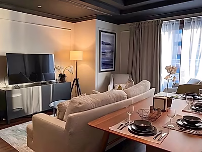 UNIQUE AND FULLY RENOVATED 1 + OFFICE | BALCONY ON THE MARINA